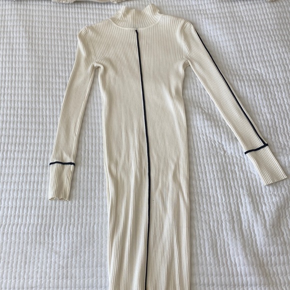 Cream maxi dress - Picture 1 of 4